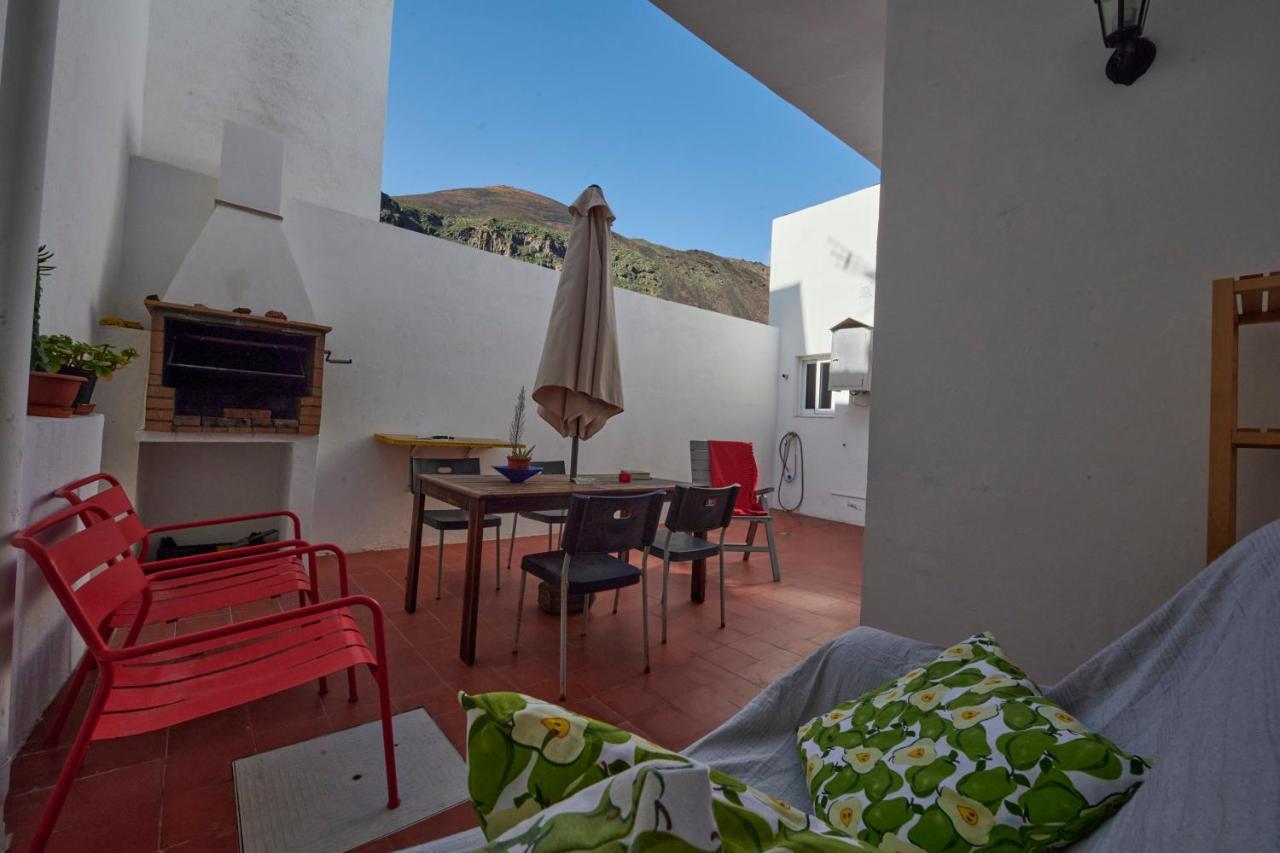 Casa Marysol Tamaduste 12M From The Sea, Terrace & Bbq Exterior photo